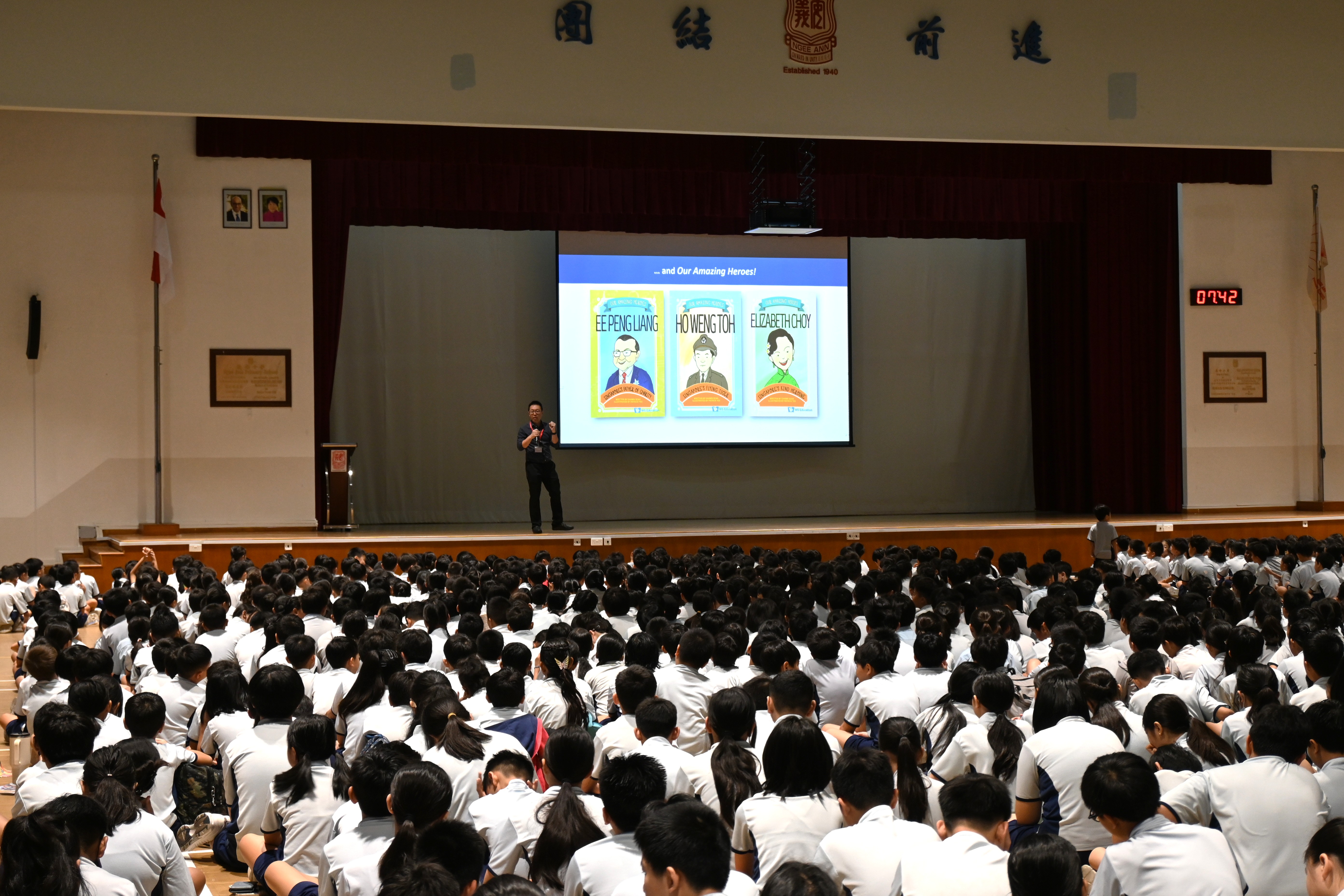 Author and speaker Shawn Seah speaking at Ngee Ann Primary School during an assembly talk.
